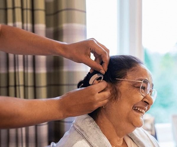 Affordable Hearing Aid Prices in Delhi – Best Deals at Gomti Nagar